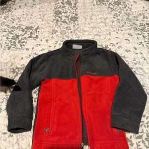 Kids Columbia size 3t unisex polar fleece jacket like new condition.